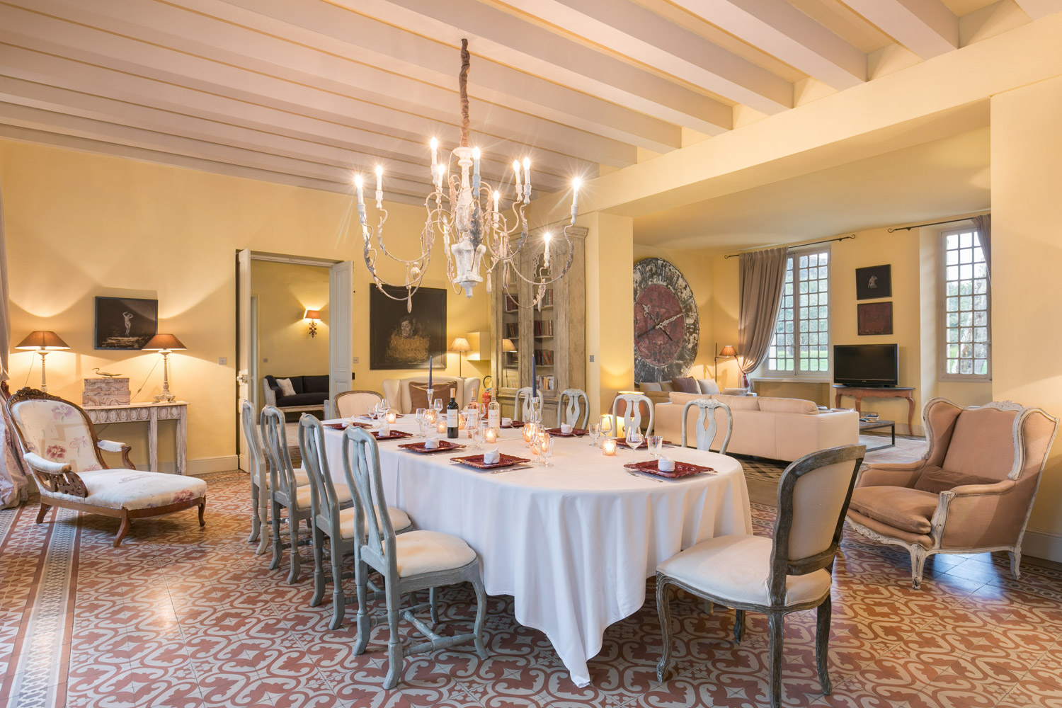 Elegant dining room